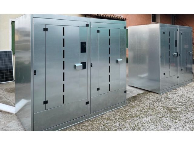 Distributeur une armoire à pesée