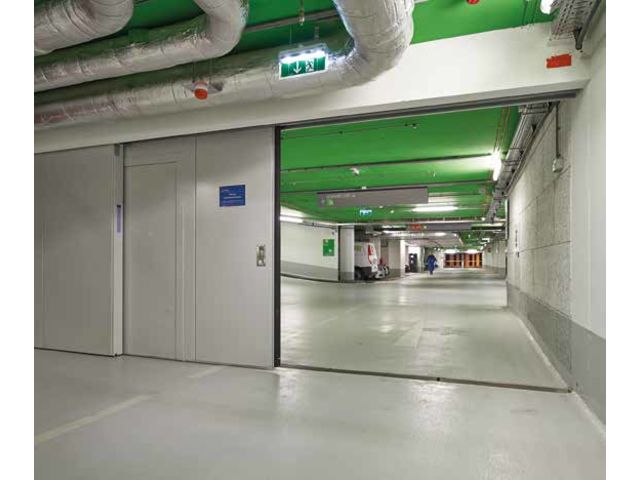 Portes coulissantes en acier coupe-feu et anti-fumée FST