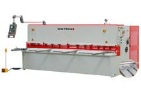Cisaille guillotine hydraulique NC avec une largeur de travail de 3200 mm capacité de coupe de 6 mm 7,5 kW 400 V + support pneumatique pour tôles MW-Tech CGH3206P