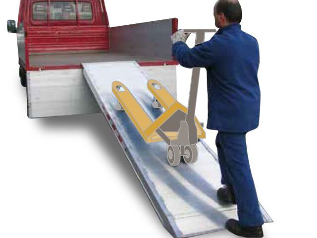 Rampe aluminium 1000kg 3000x750mm largeur utile 690mm MW Tools VAMPC30007501000