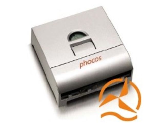 Régulateur 10 Ampères 12-24 Volts programmable avec veilleuse