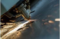 Poinçonnage des pièces de tôlerie