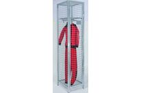 Vestiaire grillagé pour centre nautique en construction mécano soudée | Akaze