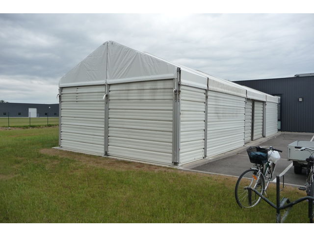 Chapiteau de stockage
