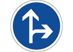 Panneau direction obligatoire tout droit ou à droite - B21d1