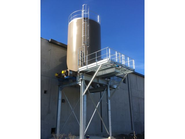 Silo à cadre coulissant