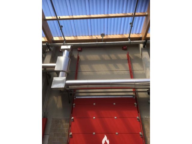 Porte sectionnelle sur mesure pour zones ATEX catégorie I et II | WINLOCK   