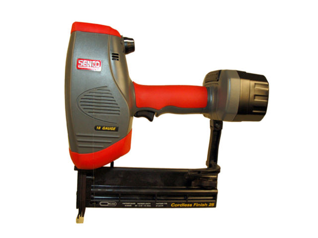 Cordless Finisher CF25, cloueuse sur 