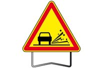 Panneaux de danger temporaire "AK22 Projection de gravillons" sur pieds T1 taille 1000