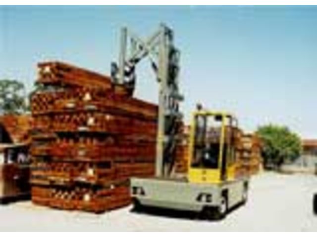 Chariot élévateur latéral de capacité 3 à 5 tonnes