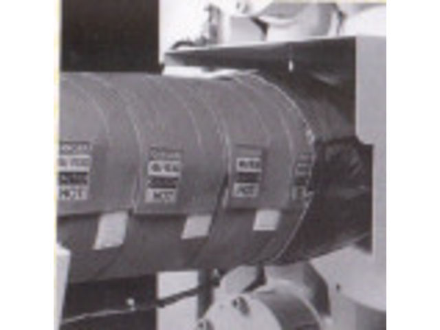 CHEMISES ISOLANTES POUR FOURREAUX DE PRESSES, SOUFFLEUSES, EXTRUDEUSE