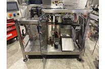 Ensacheuse doypack linéaire pour produits liquides 