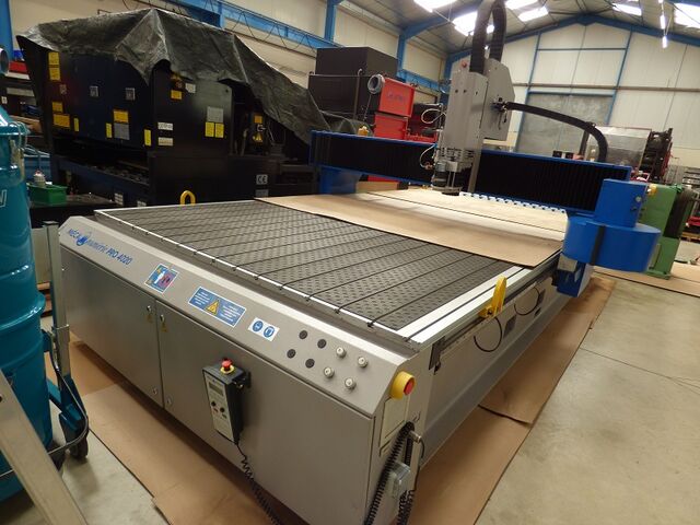 FRAISEUSE MECANUMERIC PRO4020