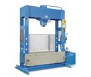 Presse d'atelier motorisée large 150 t OMCN O204/R