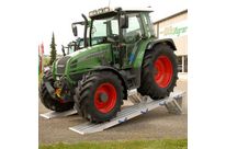 Rampes d&amp;#039;exposition pour tracteur agricole - Charge max 50 tonnes