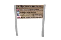 Latte en bois gravé bi-mât