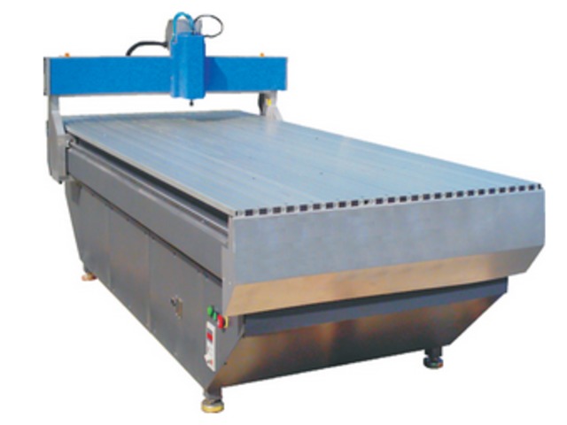 Fraiseuse CN pour gravure et découpe pour laiton, aluminium, enseignes et signalétique