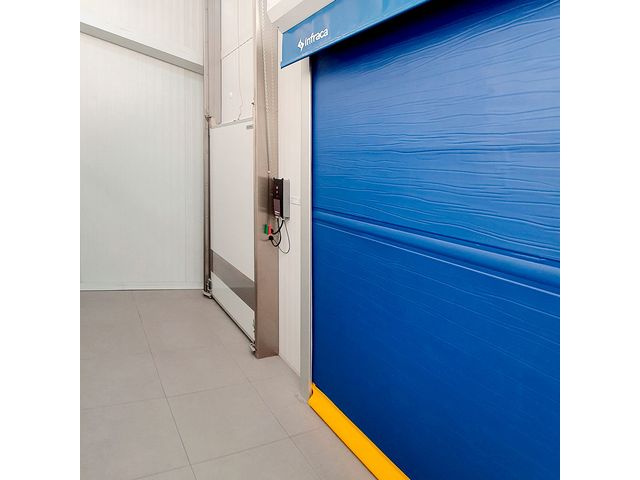 Porte rapide isotherme souple frigorifique