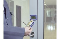 Boite de 10 porte-cartes de sécurité avec enrouleur - 54 x 85 mm – DURABLE