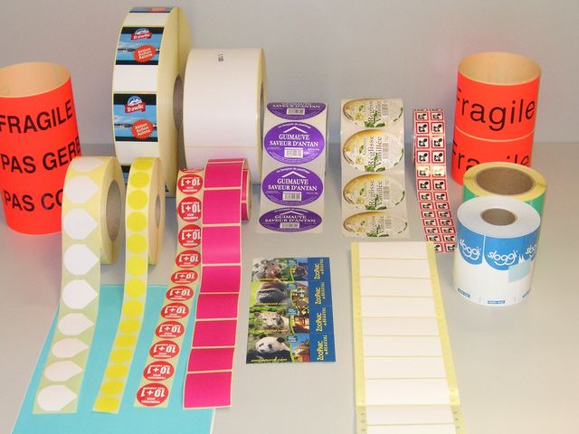 Etiquettes code à barres / adhésives / non-adhésives