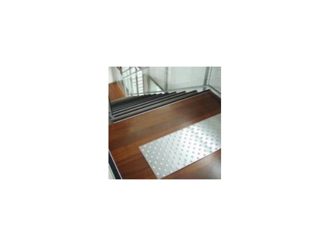 Dalle podotactile inox pour sol intérieur   