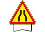 Panneaux de danger temporaire "AK3 Chaussée rétrécie" sur pieds T1 taille 700