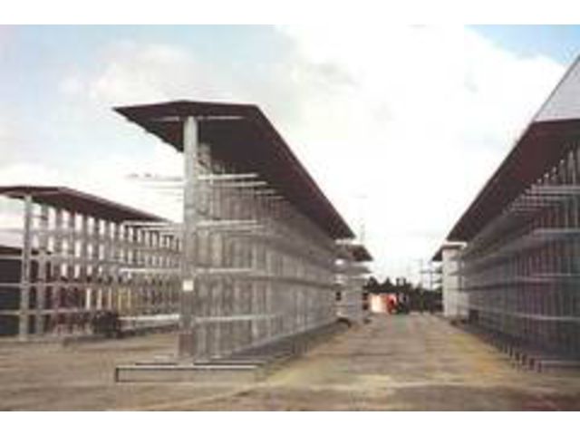 Cantilever avec toiture