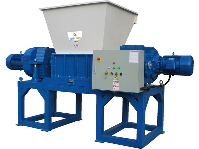 Déchiqueteur à cisailles à 2 arbres DH32100  22 + 22 Kw