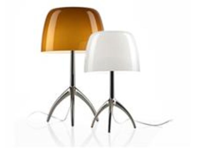 Lampe à trois pieds : LUMIERE 05