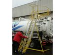 Echelle mobile d'accès aux citernes et conteneurs