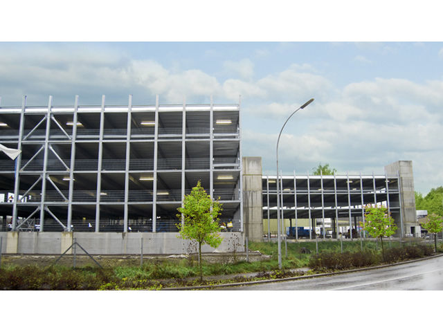 Parkings aériens multi-étages largement ventilés