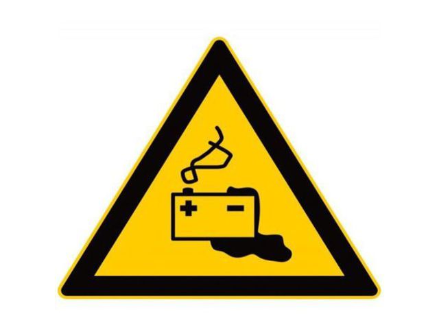 Panneau Danger batteries  : 629929