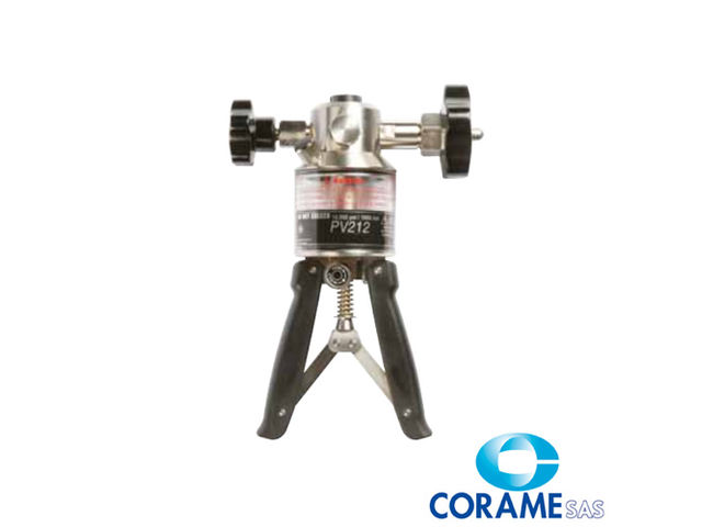 Pompe à  main hydraulique