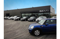 Hangar métallique acrotère