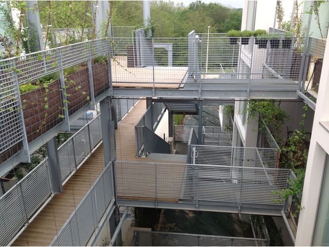 Caillebotis mi-fer pour clôture et garde-corps | JK TECHNIC