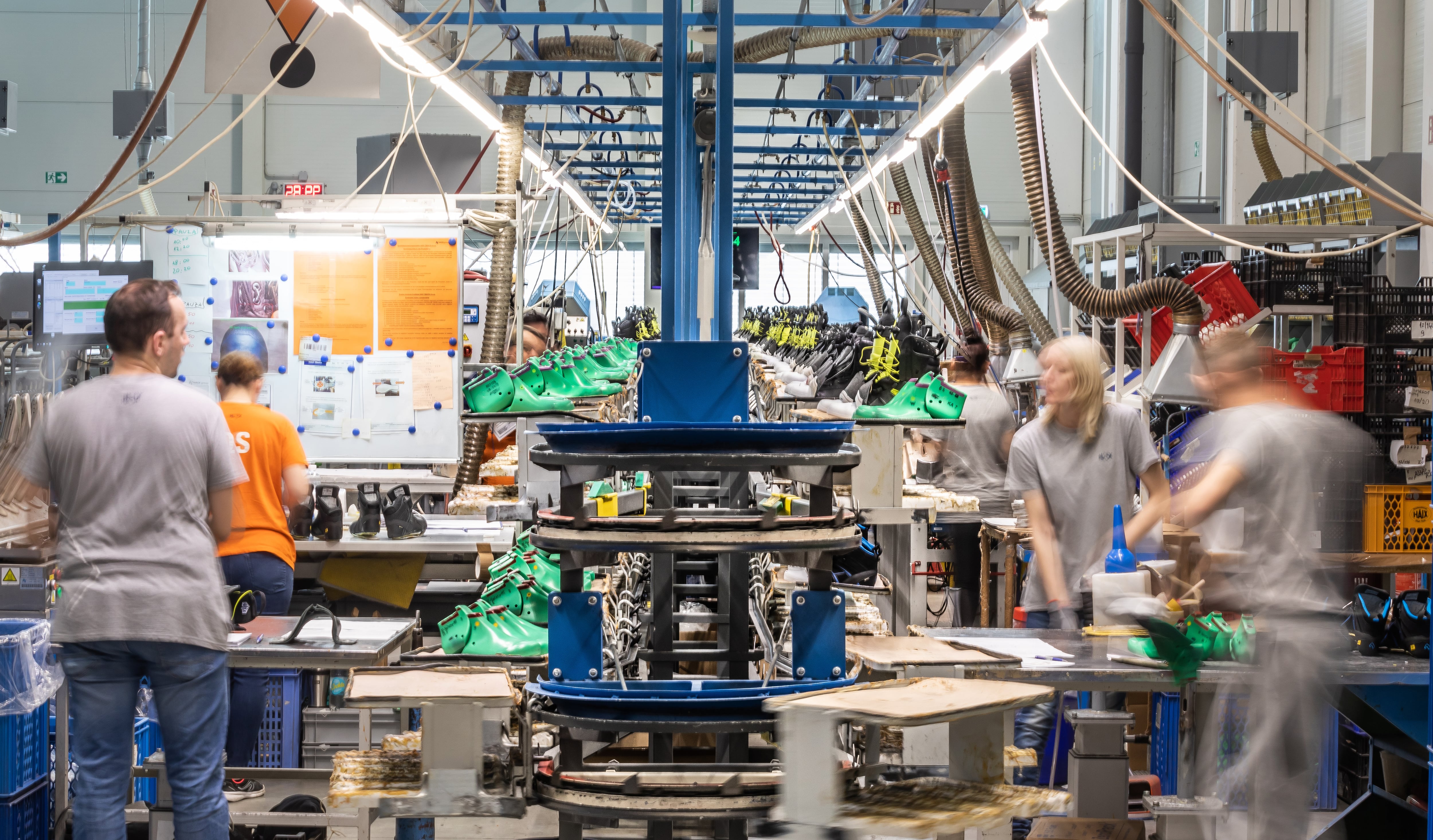 Il équipe des militaires français, pompiers, ouvriers... Comment l’allemand Haix produit ses chaussures professionnelles à 100% en Europe... grâce à son usine de Croatie