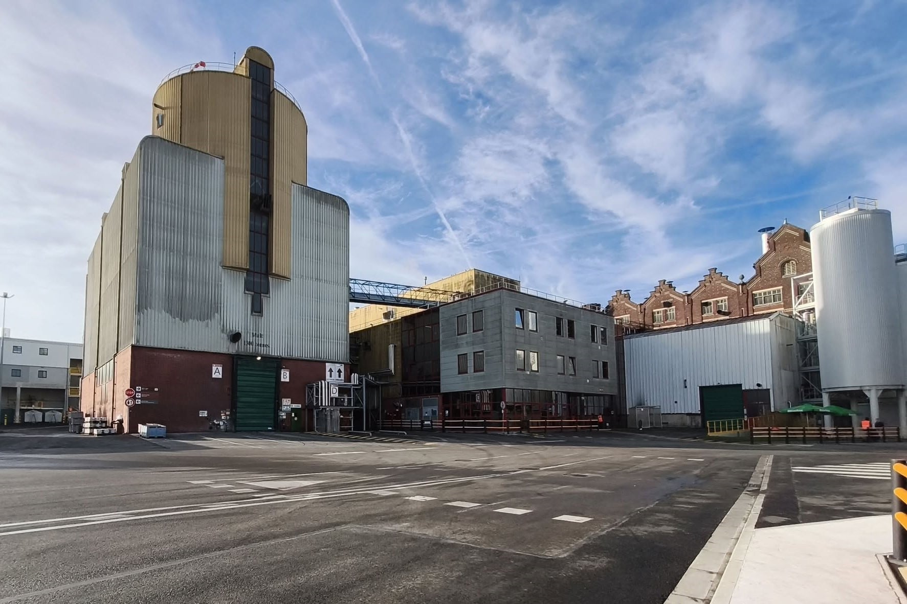 «Nous voulons gagner en flexibilité pour proposer de nouvelles recettes» : Heineken achève 165 millions d’euros d’investissements dans ses usines françaises de Mons-en-Barœul et de Marseille