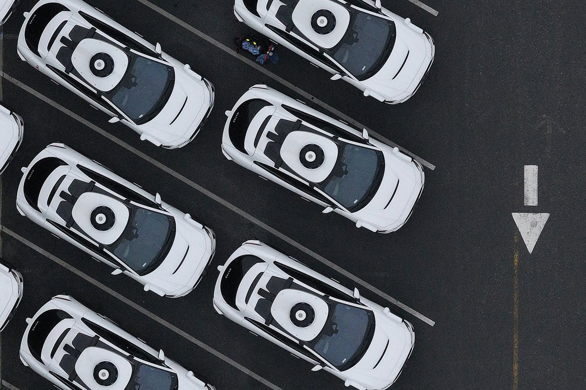 Voitures autonomes : vers un essor mondial des taxis sans chauffeur d’ici 2030