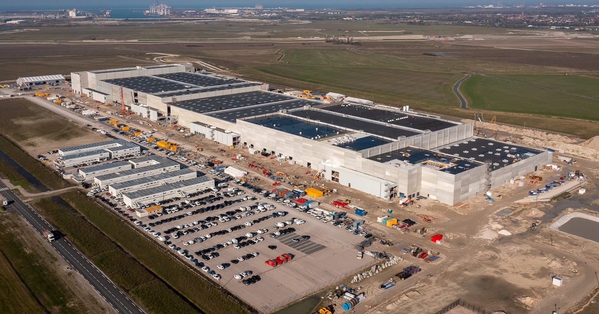 10000 emplois en danger dans 124 usines menacées contre 86 ouvertures : le bilan complet des créations d’usines en 2025 en France