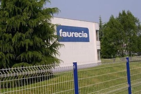 Vers l’industrie du futur : les clés de la transformation numérique de Faurecia