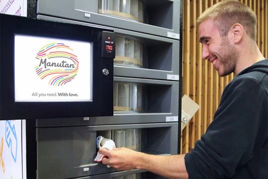 5 bénéfices majeurs des distributeurs automatiques industriels
