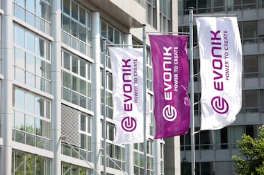 Face à une conjoncture toujours dégradée, Evonik annonce la suppression de 3 200 postes supplémentaires et stoppe son activité polyester