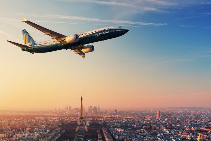 B 737 Max 10