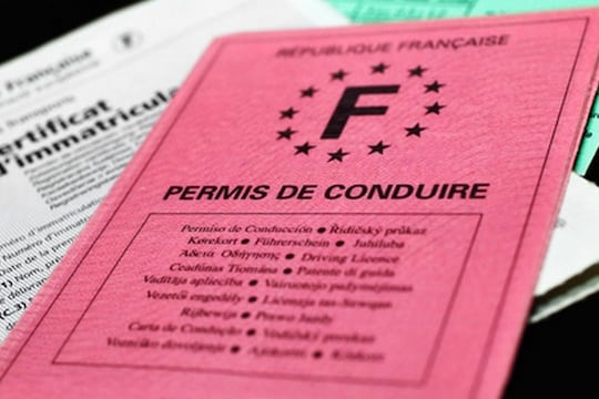 Obligatoires ou recommandés, les papiers nécessaires à la conduite