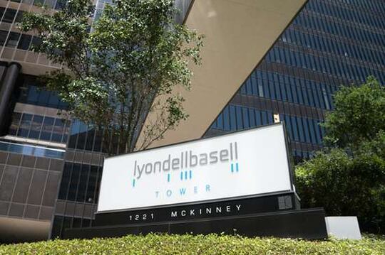Retrouvez toute l'actu de la raffinerie LyondellBasell avec L'Usine ...
