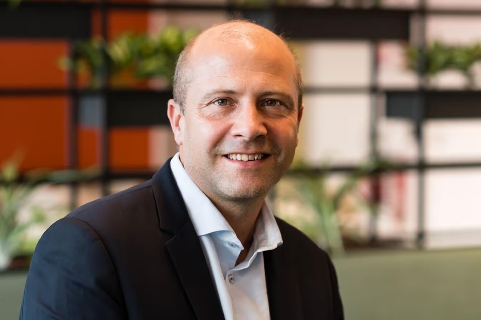 Charles R. Wolf Charles Wolf devient le nouveau directeur France de Sanofi