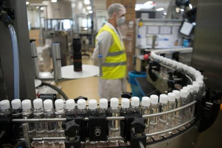 Production de gel hydroalcoolique dans les usines LVMH