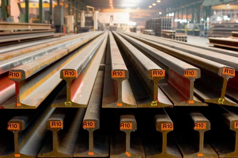 SNCF Réseau achète 750 000 tonnes de rail pour 1 milliard d’euros