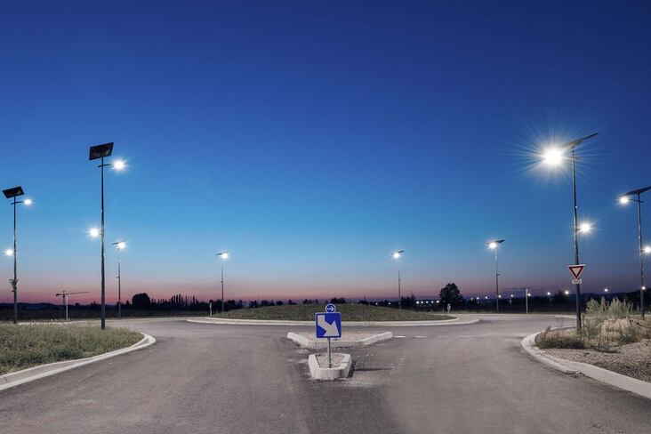 Candélabres photovoltaïques, produits par Fonroche Litghning